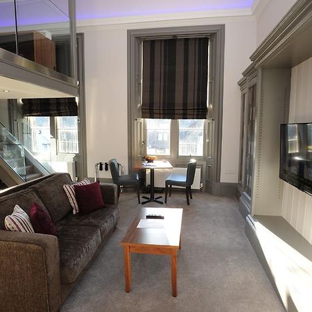Court Residence Aparthotel Линлитгоу Экстерьер фото