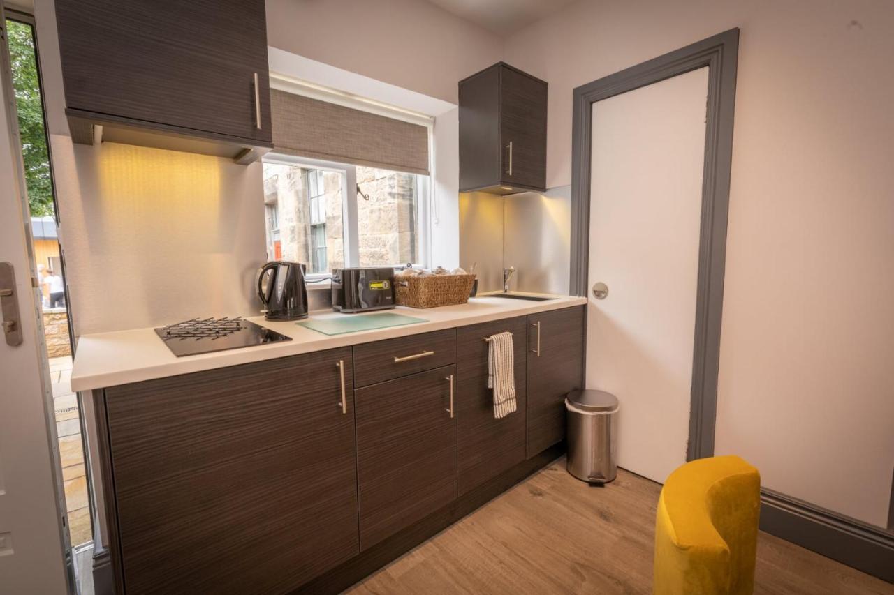Court Residence Aparthotel Линлитгоу Экстерьер фото