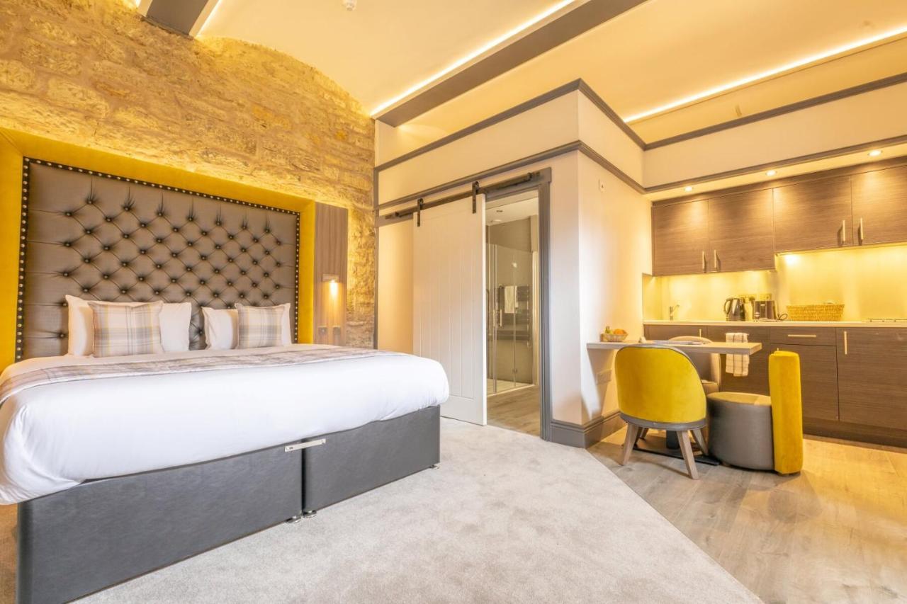 Court Residence Aparthotel Линлитгоу Экстерьер фото