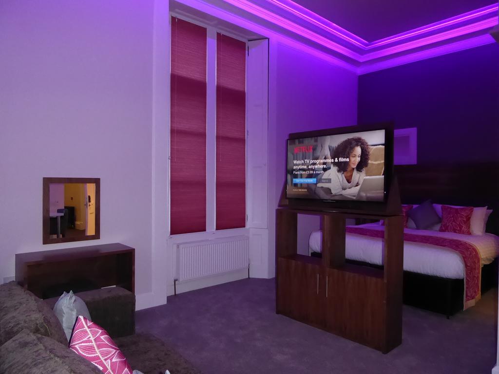 Court Residence Aparthotel Линлитгоу Экстерьер фото
