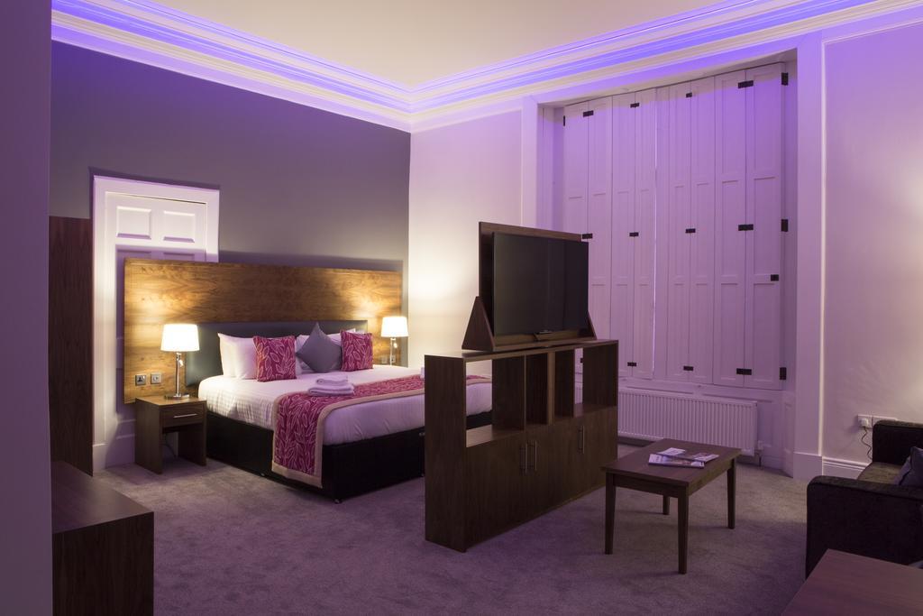 Court Residence Aparthotel Линлитгоу Экстерьер фото