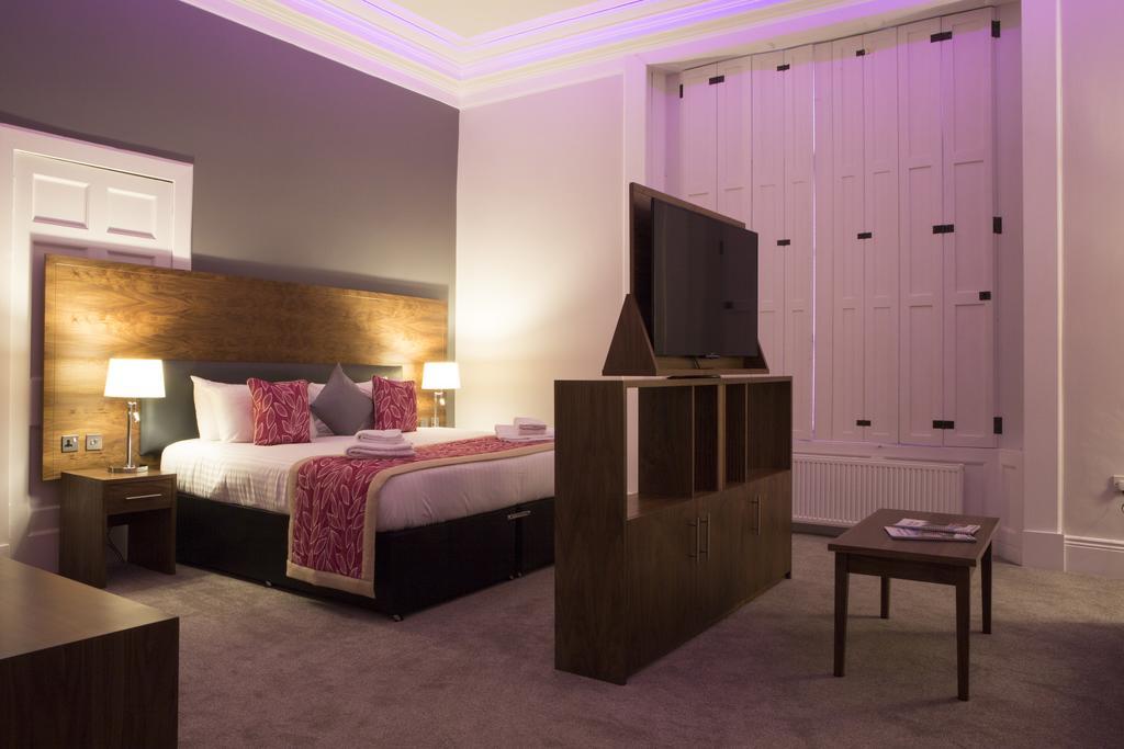 Court Residence Aparthotel Линлитгоу Экстерьер фото