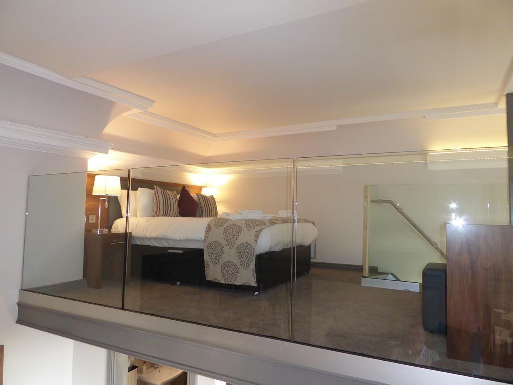 Court Residence Aparthotel Линлитгоу Экстерьер фото