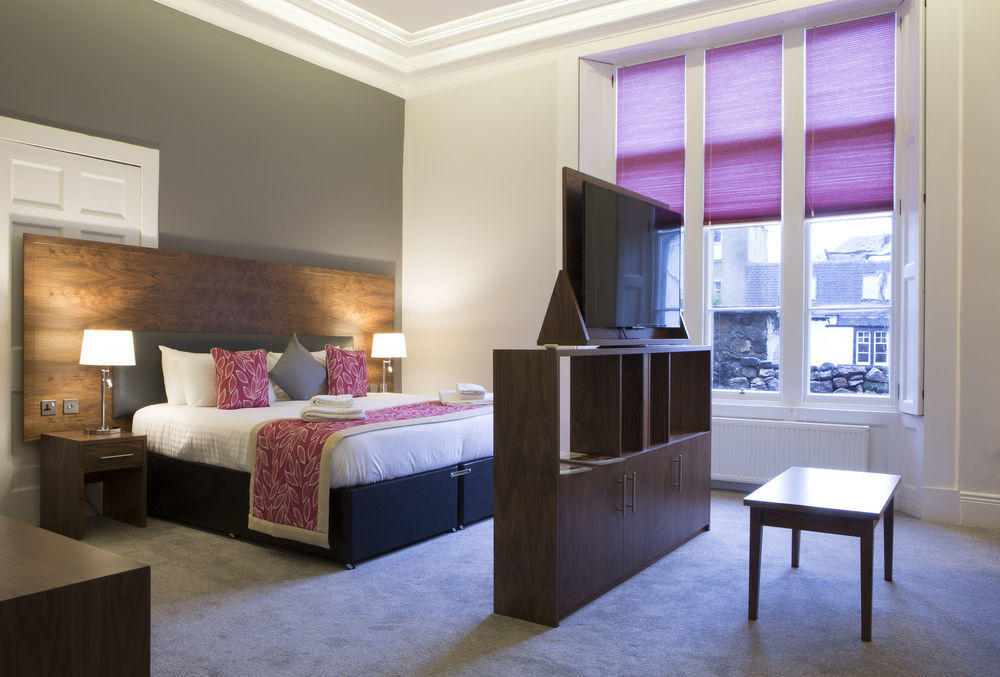 Court Residence Aparthotel Линлитгоу Экстерьер фото